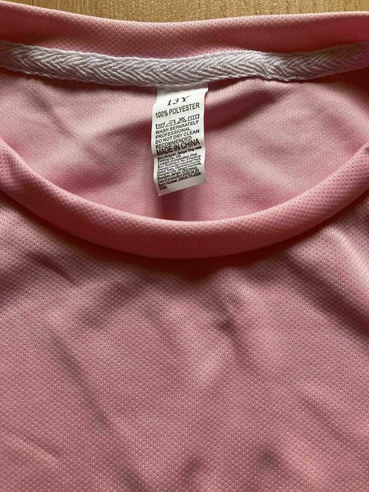 Чисто нова розова тениска унисекс