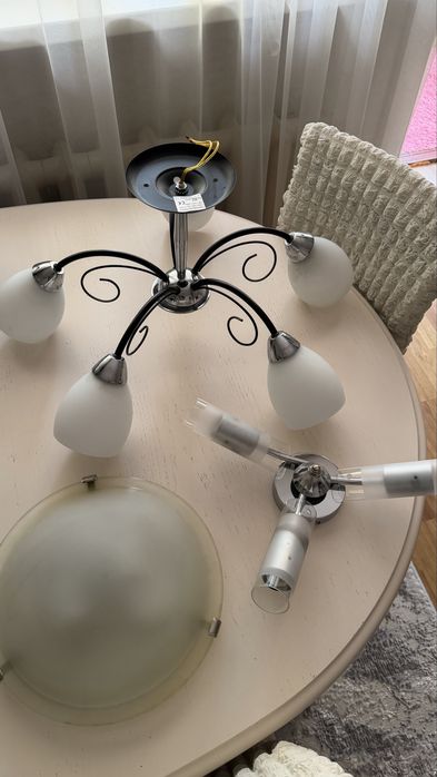 Продаем 3 Люстры