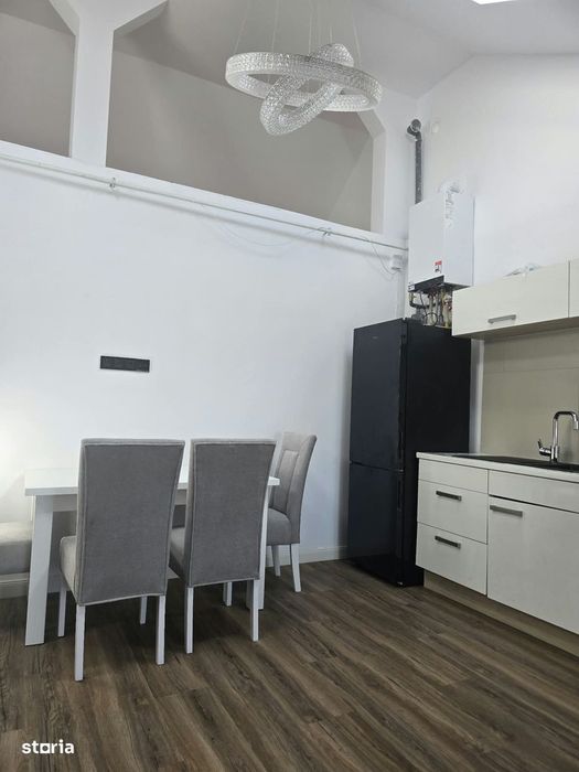 Chirie apartament 3 camere, zona Piața de Vechituri