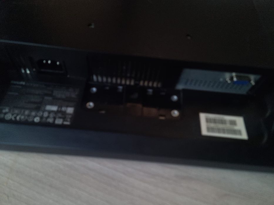 продам два монитора