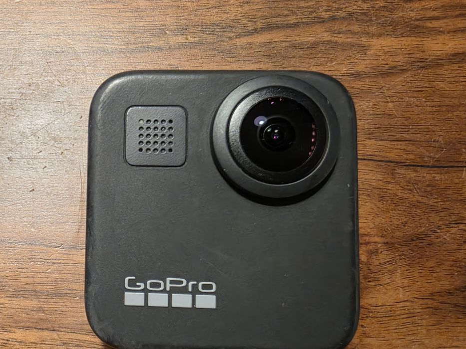 GoPro Max – отлично състояние + външно зарядно + 2 Enduro батерии