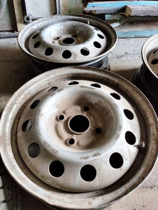 продам диски и резину