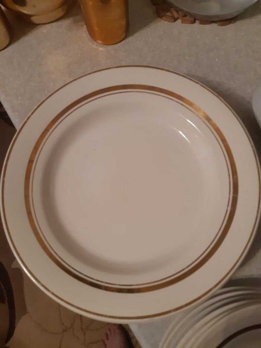 Продам посуду  и кухонную утварь