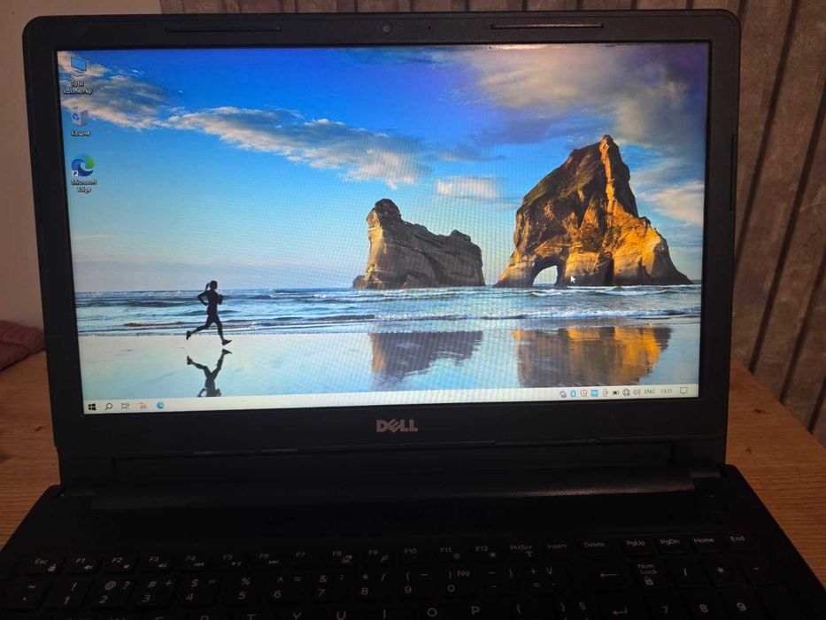 Лаптоп Dell Inspiron 15