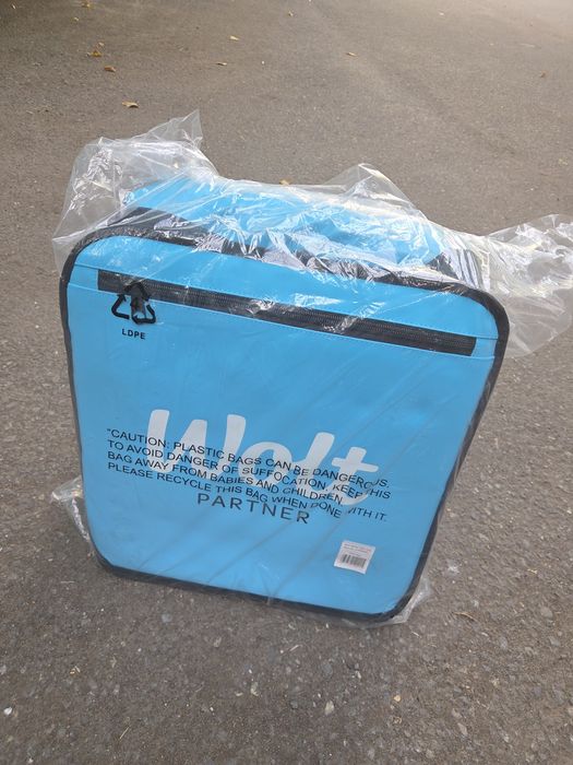 Продам сумку Wolt