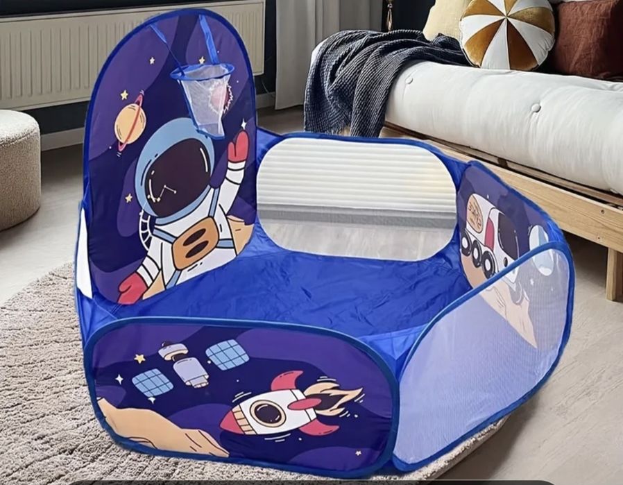 Кошарата за игра с кош за топчета