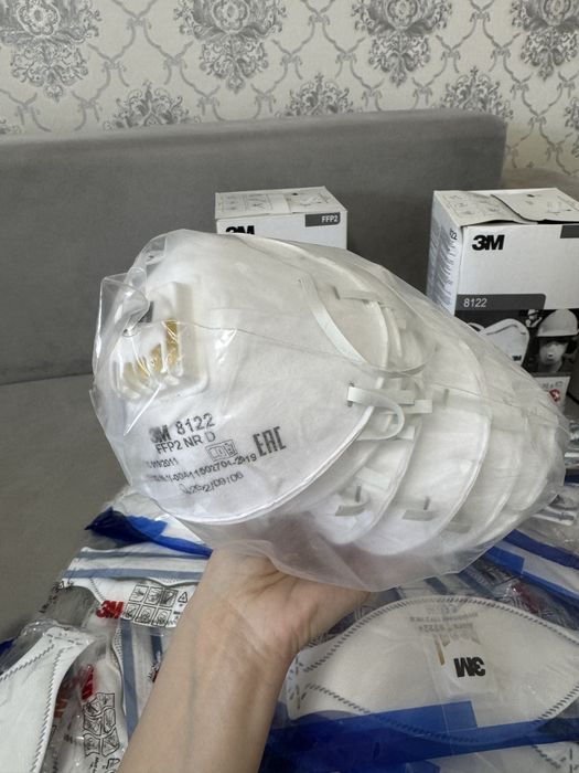 Маска-респиратор 3М