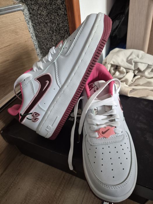 Маратонки дамски  Nike air