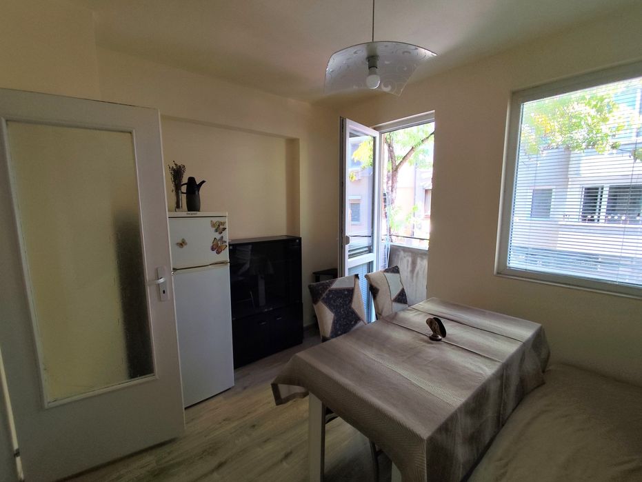 Дава се под наем Двустаен апартамент в Варна, Център - 45 кв.м за 382.5 € - Снимка #5