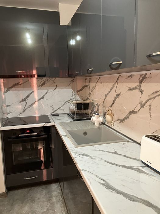 Дава се под наем Двустаен апартамент в Стара Загора, Била - 70 кв.м за 382.5 € - Снимка #2