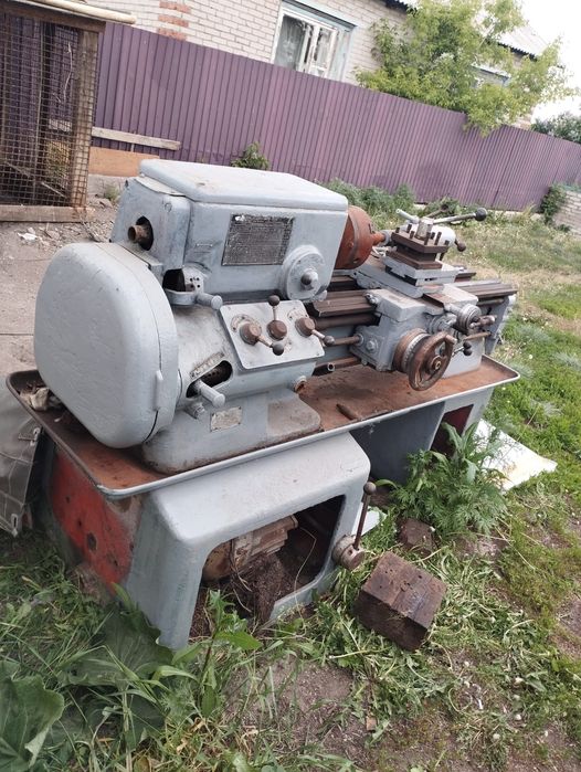 Токарный станок.