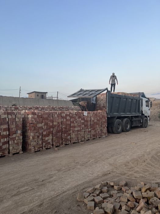 Красный рядовой кирпич