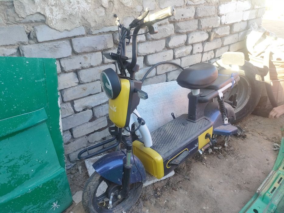 Продам электроскутер LINКОN