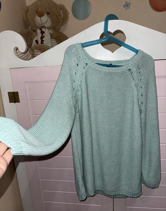 Дамски пуловерчета М размер