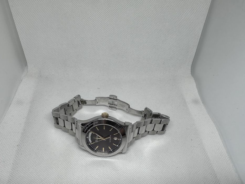 Бартер Salvatore Ferragamo 1898 Swiss Automatic FFQ010016