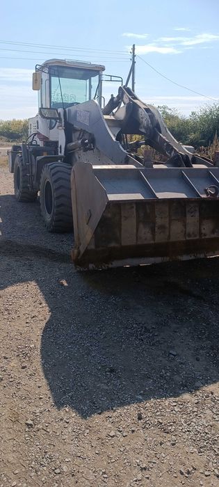 Погрузчик фронтальный GOODWORK LX320E