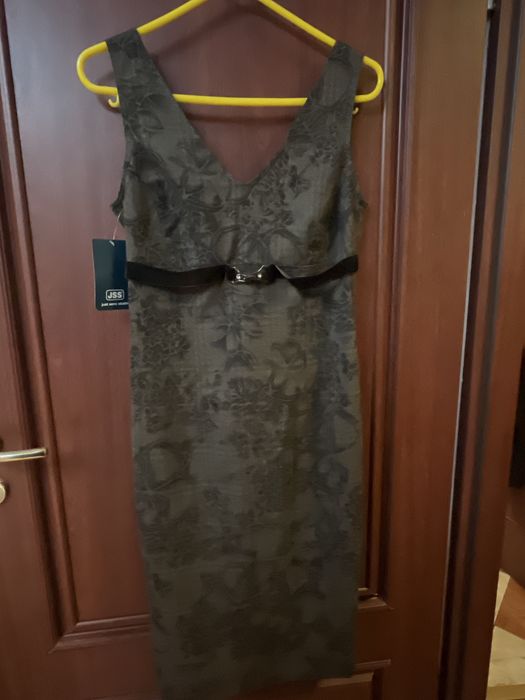 Costum office maro Just Sons Studio sacou si sarafan marime 40