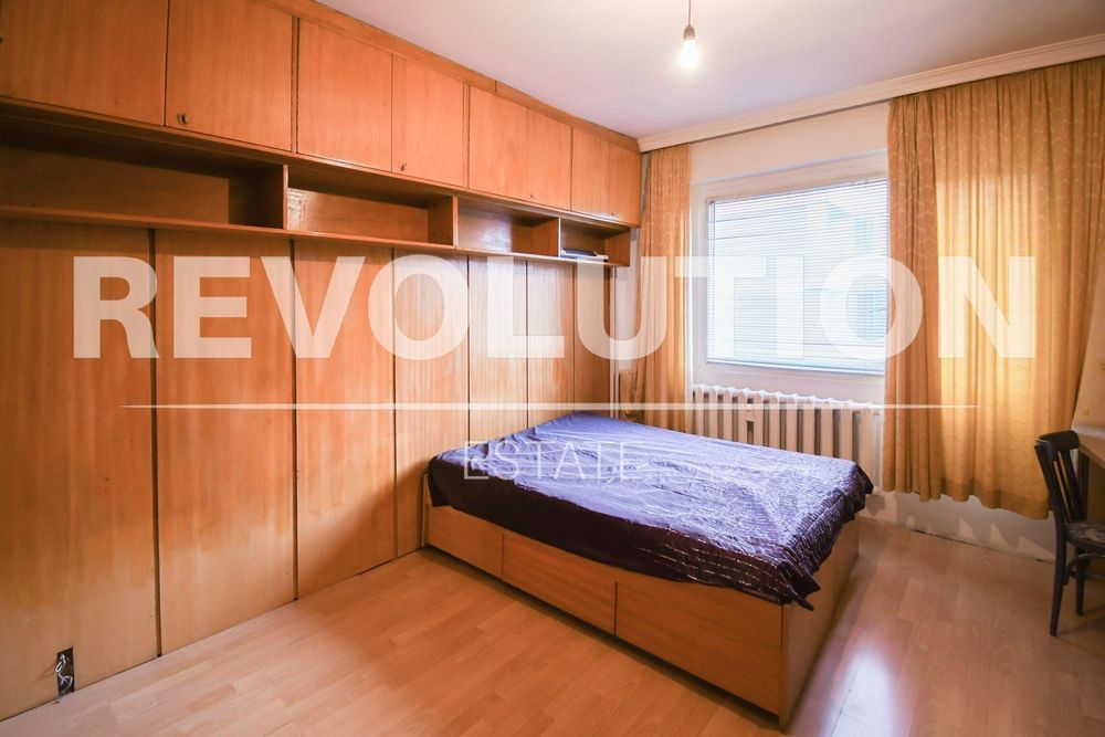 Дава се под наем Тристаен апартамент в София, Света Троица - 90 кв.м за 797.64 € - Снимка #5