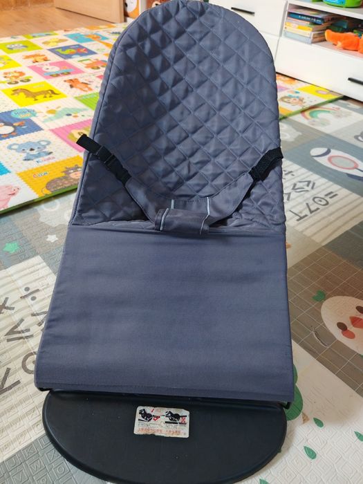 Leagăn pentru bebeluși