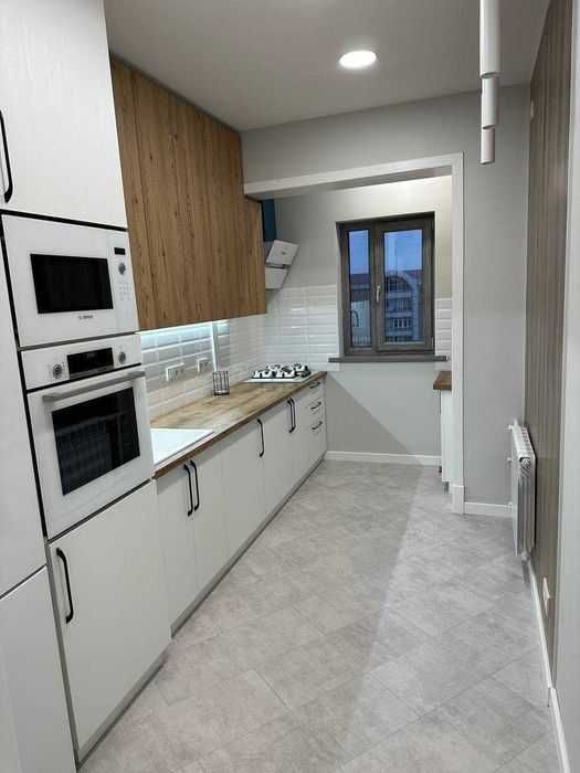 Срочно сдаётся 2 ком/2/5 на М.Горького (БИЙ) после ремонта