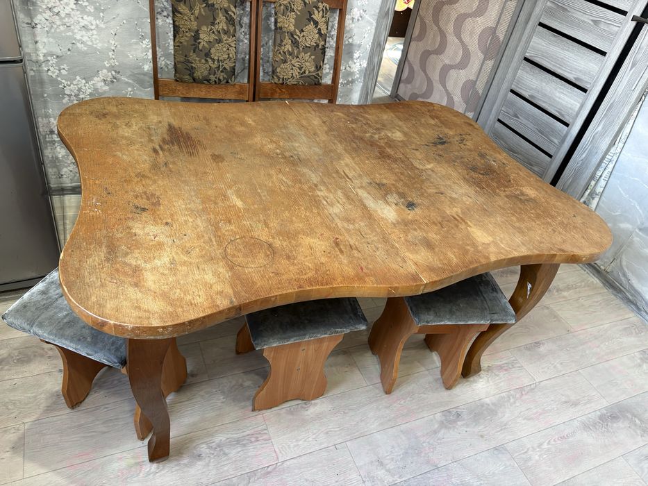 Продам стулья срочно