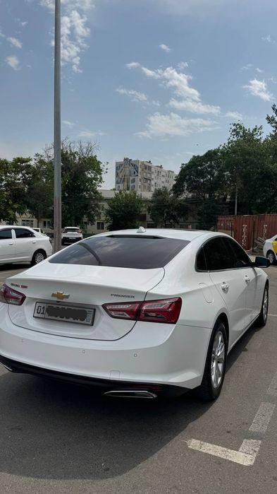 Chevrolet Malibu 2022 — 2