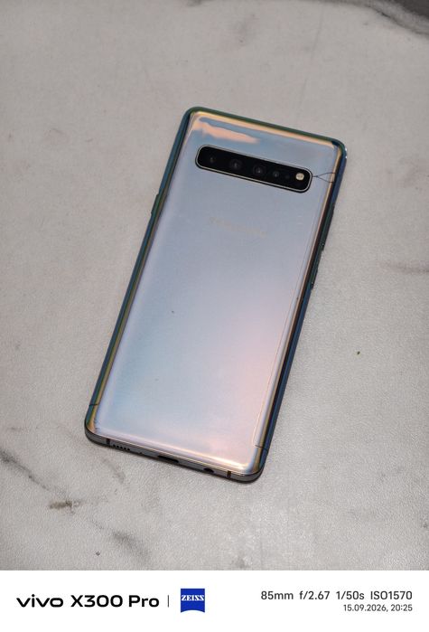 Samsung S10 Plus 256 gb Ram 8 5G android 11