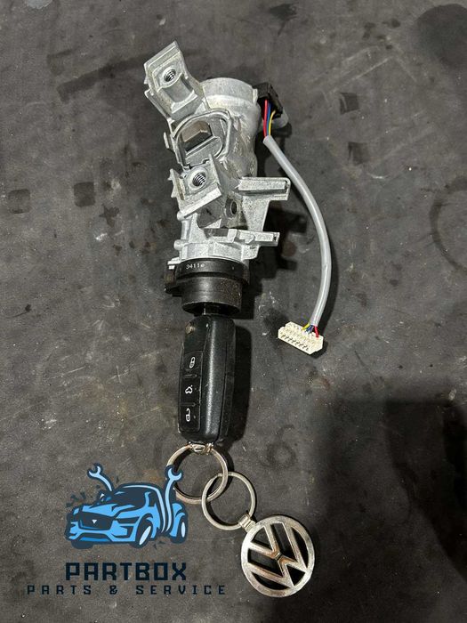 Контактен ключ за Golf VI 2012