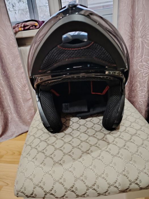 Продам шлем фактически новый