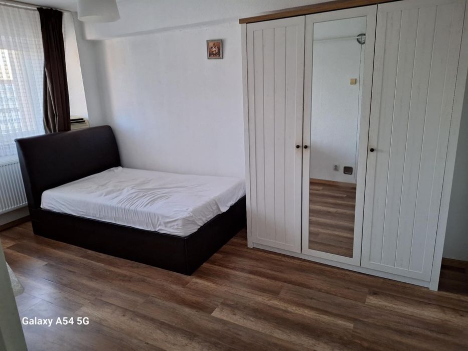 Inchieiez garsoniera