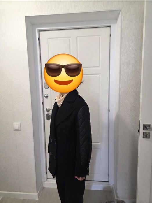 Пальто от бренда TWIST
