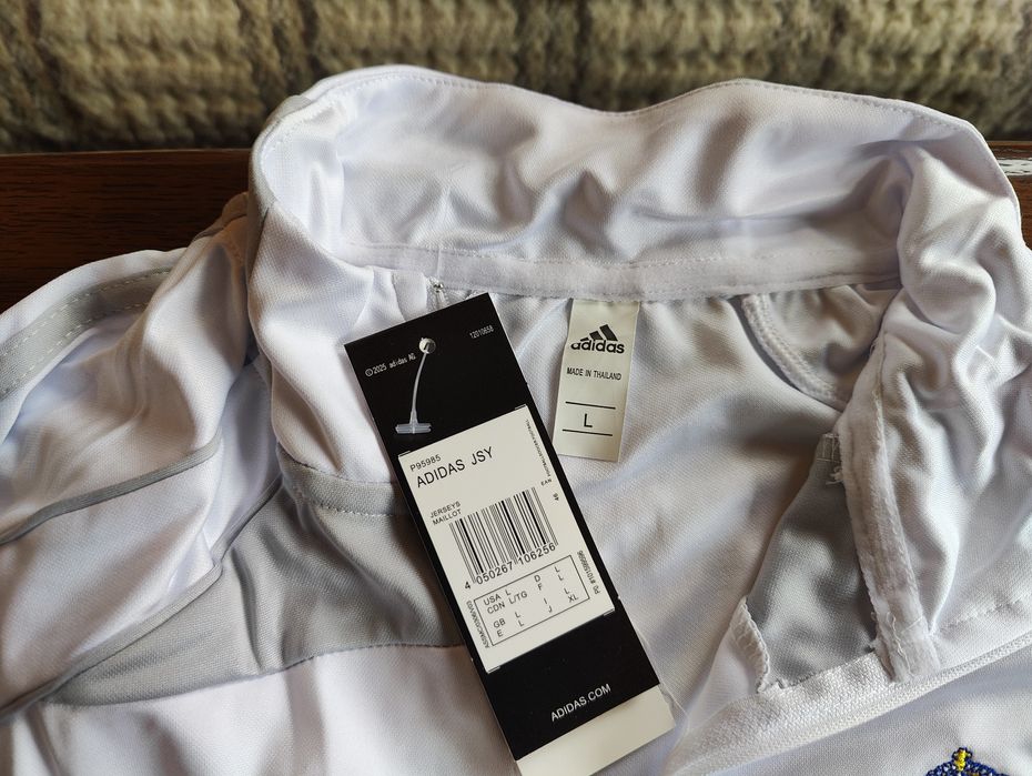 Тренировъчен футболен екип Real Madrid сезон 25/26