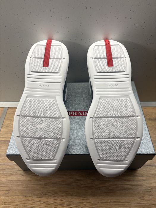 Prada Cup gray silver