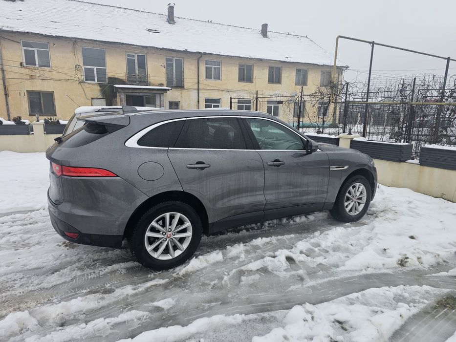 Jaguar F-Pace 2017