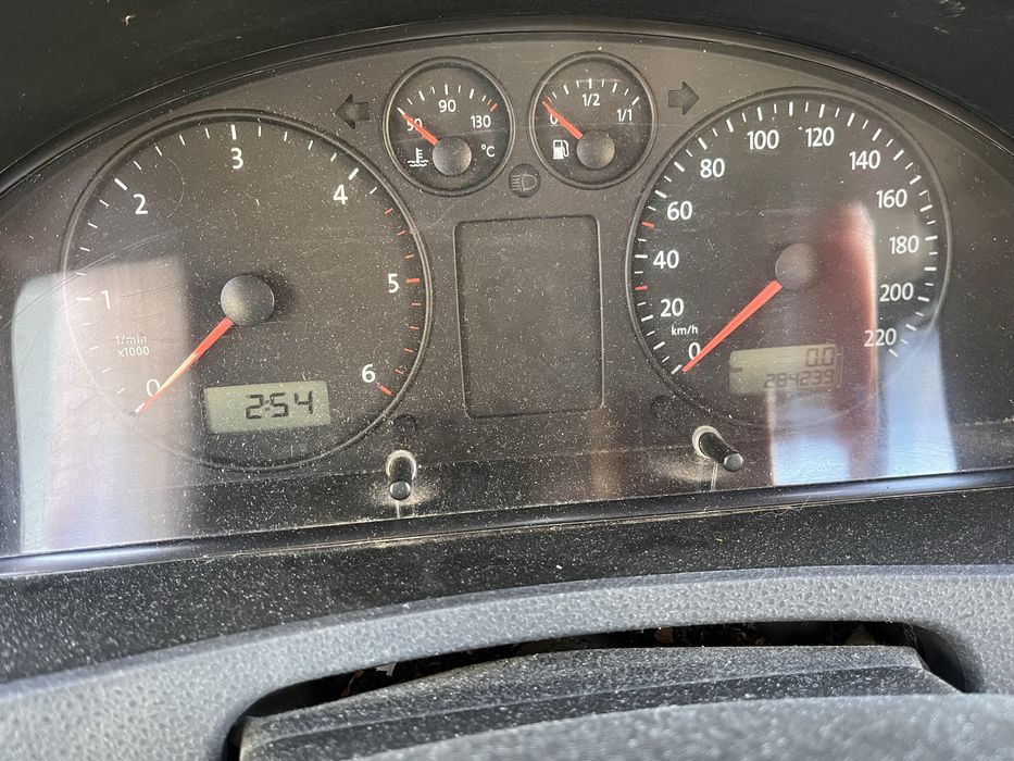 Vand VW T5 8+1 locuri lung