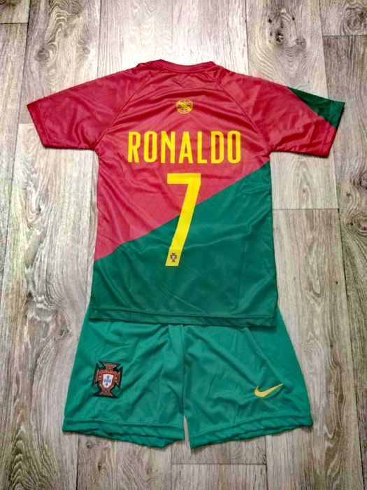 Нови детски футболни екипи Роналдо Португалия