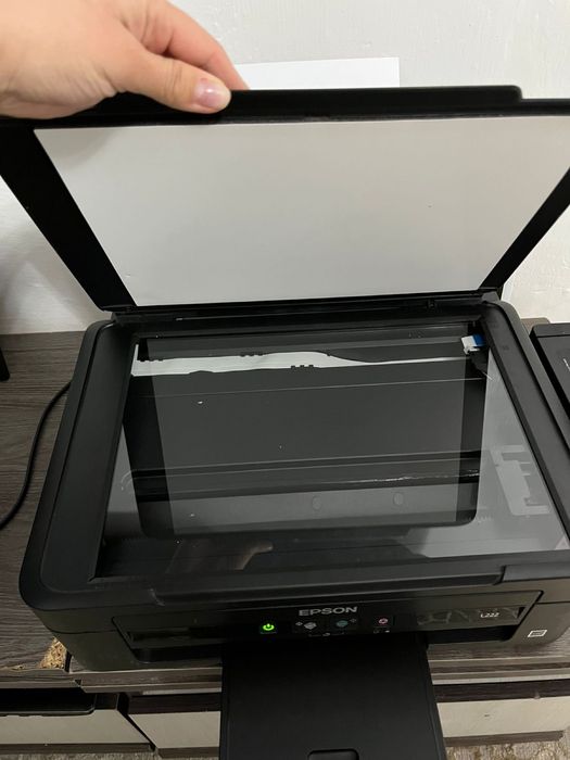 Принтер Epson L222 и Принтер Canon