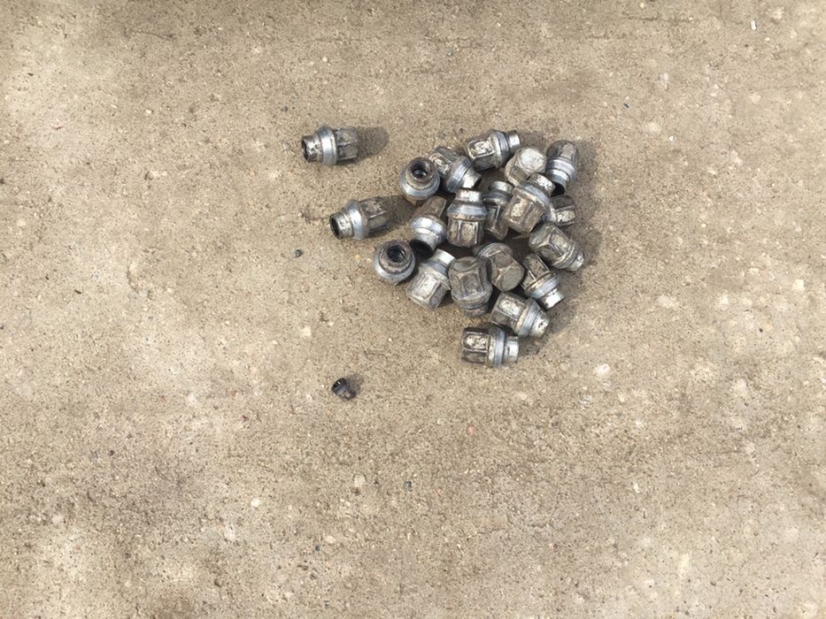 Jante Aliaj cu Cauciucuri R19 Kia Sorento pret 1500 lei