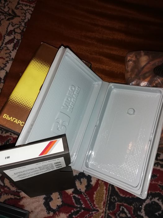 Продавам грамофонни плочи