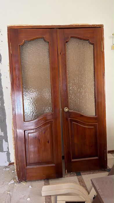 Двери деревянные