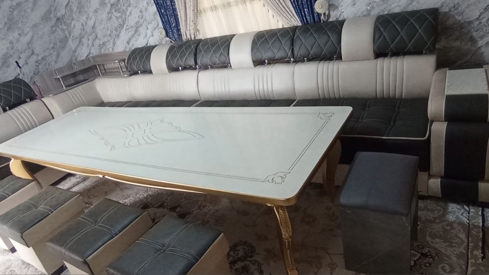 Yangi ugolok divan komplekti