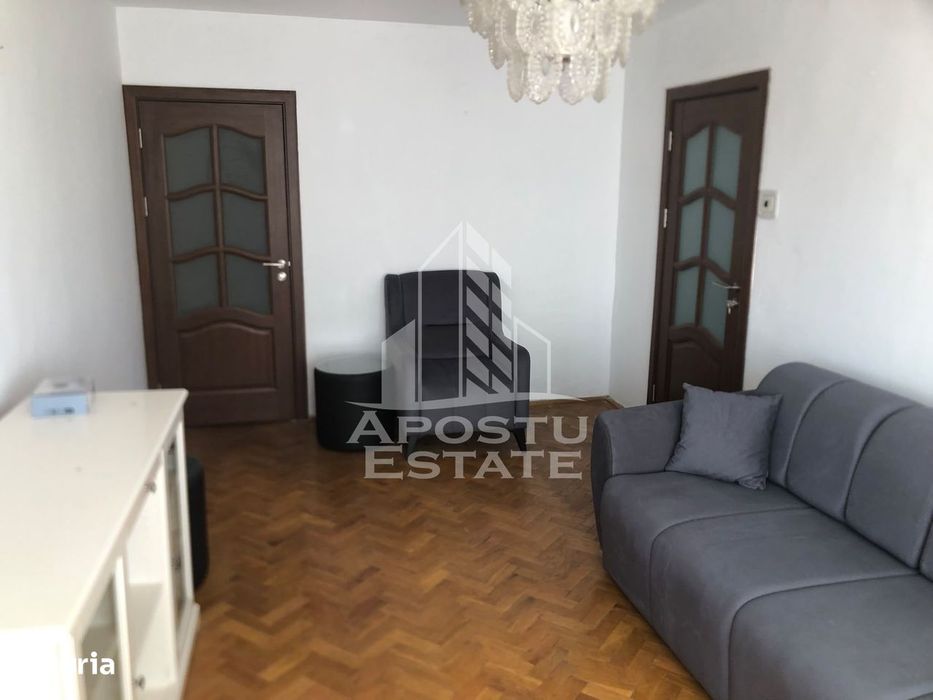 Apartament cu 4 camere de inchiriat, zona Circumvalatiunii, Timisoara — fotografia 2