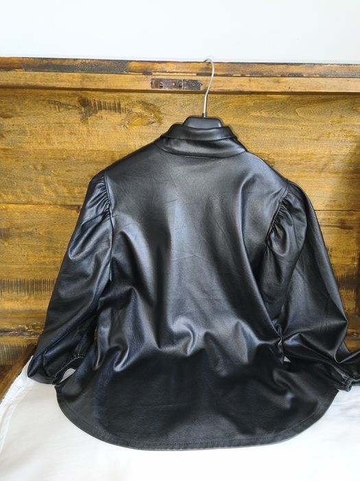 Дамска риза от еко кожа, Р-р М