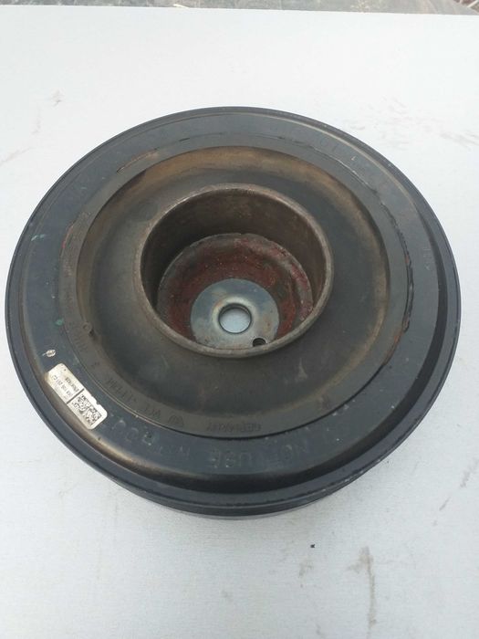 Fulie vibrochen audi a6 3.0  v6 audi a4 a5 a6 a7 2016