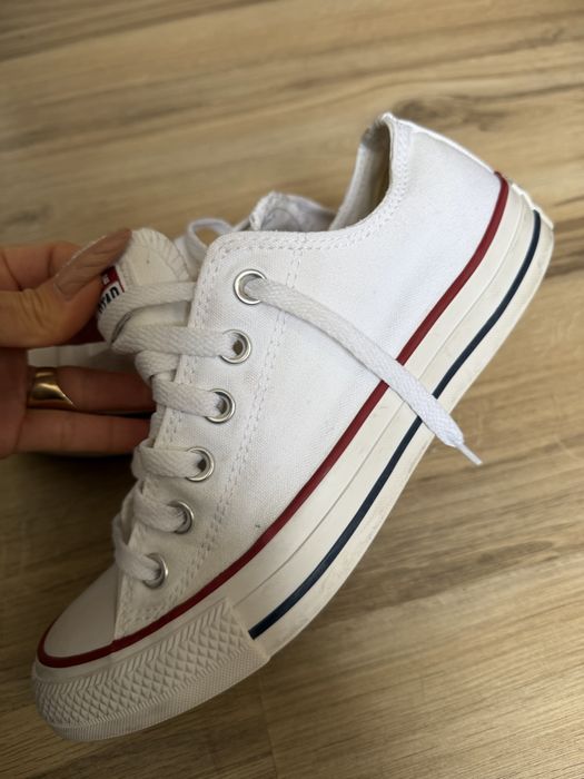 Оригинални високи бели кецове Converse ! 38 н