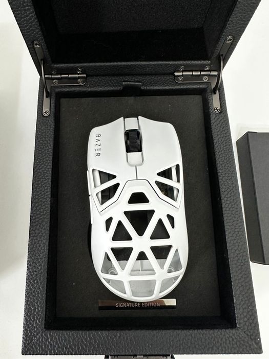 Компьютерная мышь Razer Viper Mini Signature Edition