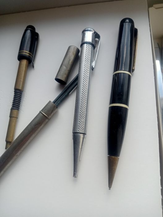 Stilouri,pixuri și creioane