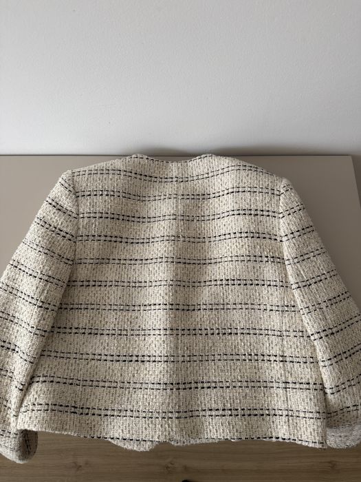 Светло сако с подплънки