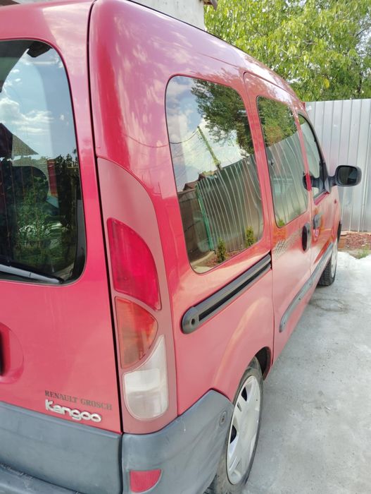 Vând Renault Kangoo