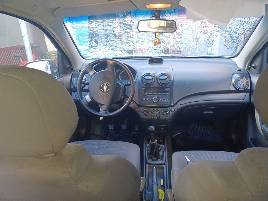 Vând Chevrolet Aveo  în stare funcțională pentru dezmembrări 1000€